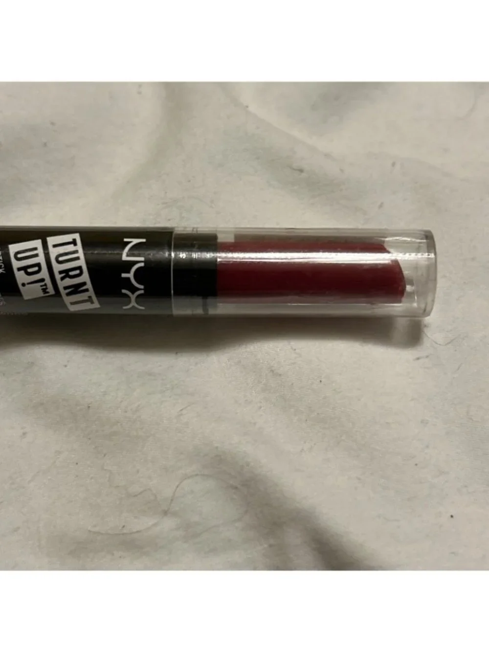 NYX Cosmetics Turnt Up! Lipstick, Hollywood Red NEW TULS06 new sealed